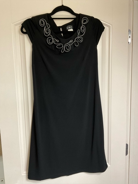 MSK Dresses & Skirts - NWOT MSK Black Mini Dress with Silver Embellished Neckline Size 8